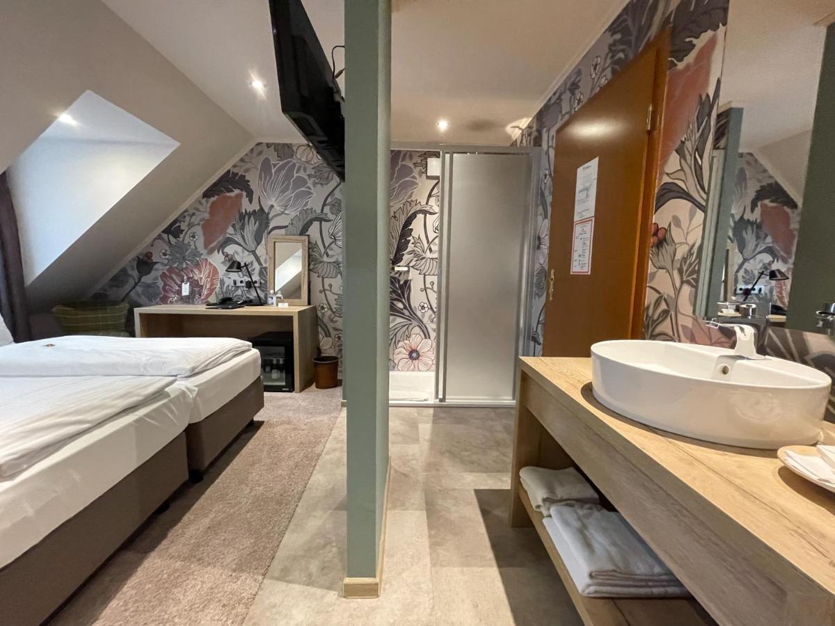 Hotel Germania โคเคห์ม ภายนอก รูปภาพ