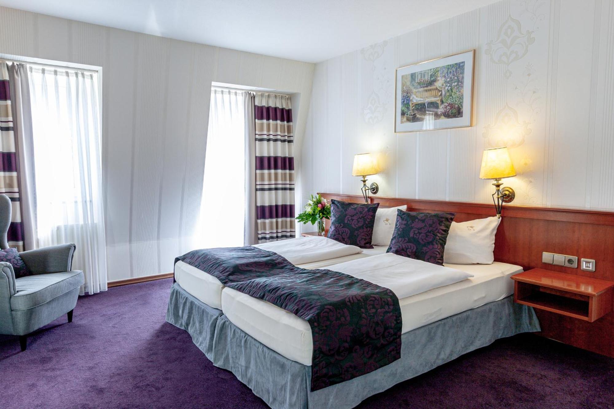 Hotel Germania โคเคห์ม ภายนอก รูปภาพ