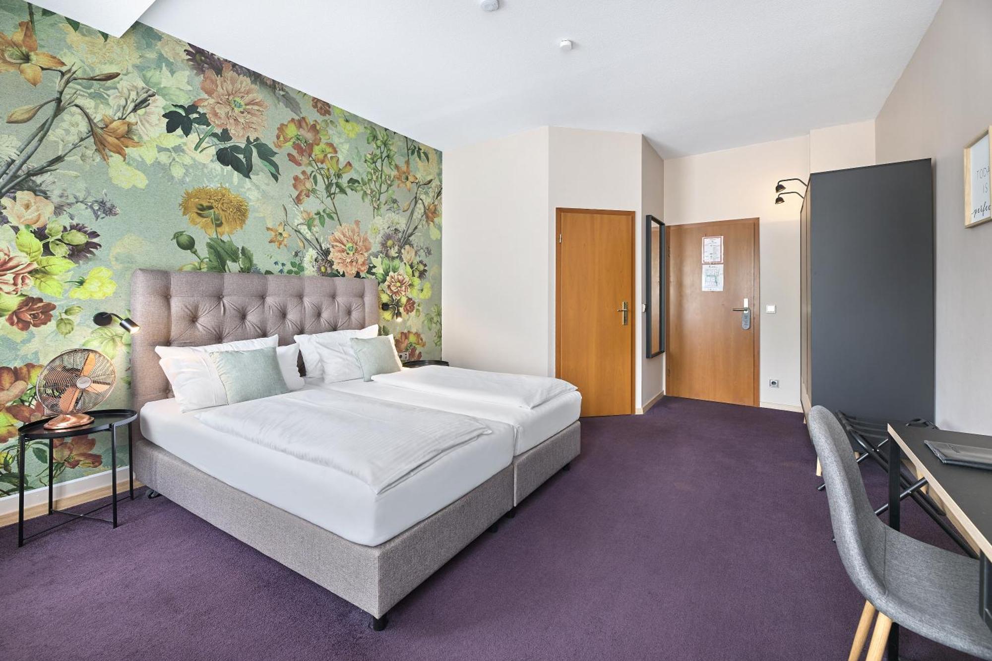 Hotel Germania โคเคห์ม ภายนอก รูปภาพ