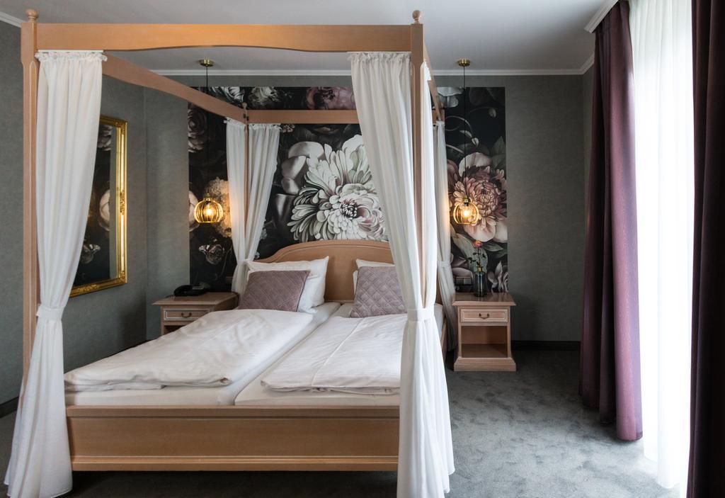 Hotel Germania โคเคห์ม ภายนอก รูปภาพ